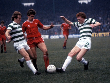 Sự nghiệp “quần đùi, áo số” và huấn luyện của David Moyes