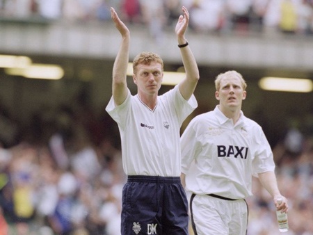 Đôi nét về David Moyes, tân “thuyền trưởng” của MU - 2 Moyes có khởi đầu sự nghiệp huấn luyện rất êm đẹp