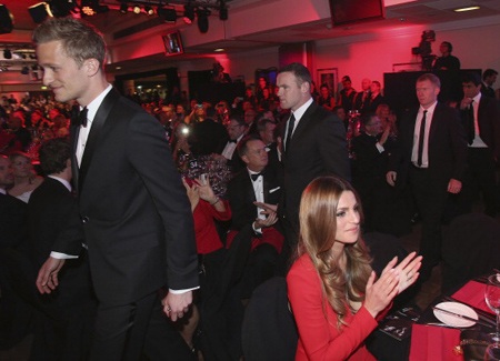 Buổi lễ tổng kết mùa giải của MU khá đông, vợ, bạn gái các cầu thủ cũng đến tham dự