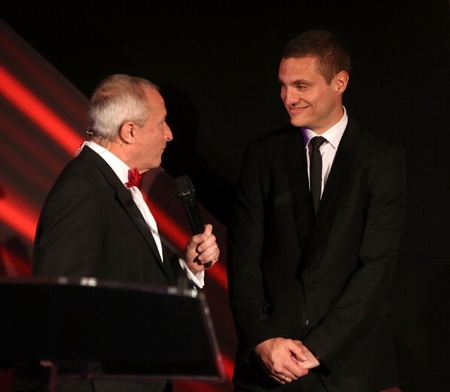 Vidic lên trả lời câu hỏi của Rosenthal