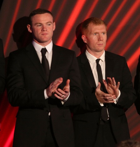 Wayne Rooney, nhân vật đang dính nhiều tin đồn rời MU cũng vẫn có mặt