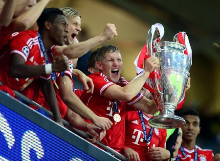 Chiếc cúp Champions League giờ sẽ không còn ám ảnh Schweinsteiger