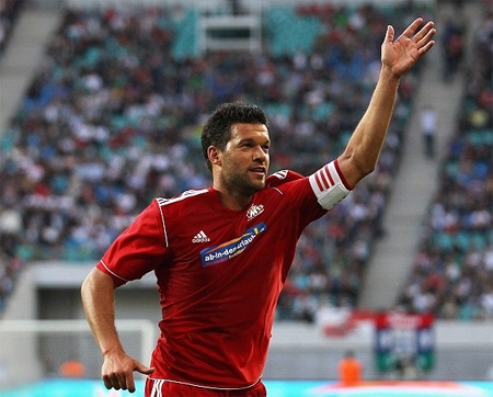 Cựu danh thủ Đức đã ghi 2 bàn