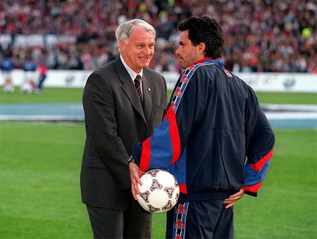 Nhìn lại sự nghiệp cầm quân của Jose Mourinho