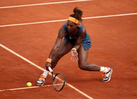 Serena Williams lần thứ 2 vô địch Pháp mở rộng - 2 Serena đã có những cú đánh thuận tay rất hay ở trận này