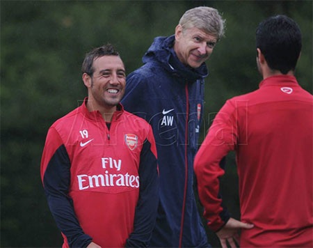 Wenger cười vui với Arteta và Cazorla