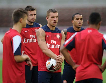 Sau trận gặp Urawa Reds, Arsenal sẽ về nước dự Emirates Cup trước khi bước vào mùa giải mới