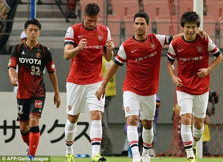 Giroud đang có phong độ cao trong chuyến du đấu của Pháo thủ