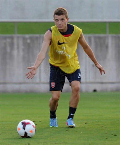 Tiền vệ trẻ Thomas Eisfeld