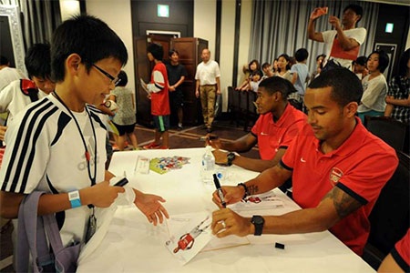 Watcott nhận được sự quan tâm của đông đảo khán giả