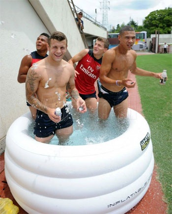 Sagna nghỉ ngơi sau khi tập mệt