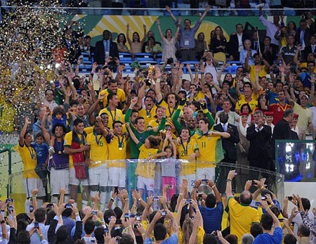 Brazil vô địch Confederations Cup: Ánh hào quang trở lại - 1 Brazil đã trở lại với ánh hào quang chiến thắng