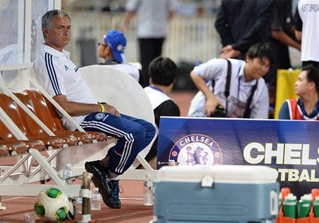 Mourinho có chiến thắng đầu tay với Chelsea - 1 Mourinho đã có chiến thắng đầu tay cùng Chelsea