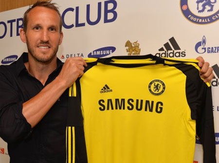 Chelsea bất ngờ thu nạp thủ thành 40 tuổi - 1 Schwarzer đã là người của Chelsea