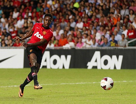 Welbeck giúp đội khách mở tỷ số từ sớm