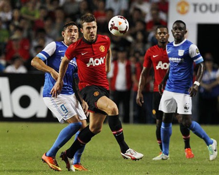 Carrick đã có một trận đấu không tốt, từ sai lầm của anh Lam đã giúp Kitchee gỡ được bàn thứ nhất