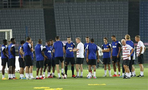 Kagawa đã cùng với HLV David Moyes có buổi họp báo tại Nhật Bản 