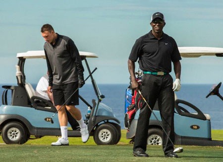 Phil Jone và Yorke, cựu tiền đạo của MU giờ đang là người dẫn chương trình cho MUTV