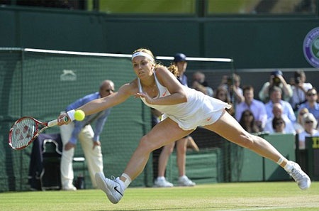 Đánh gục A.Radwanska, "hiện tượng" Lisicki vào chung kết - 3 Lisicki có thừa thể lực để khiến Radwanska phải khiếp sợ
