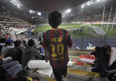 Đây là cơ hội hiếm có để các CĐV tại Lima có thể chiêm ngưỡng Messi bằng xương bằng thịt