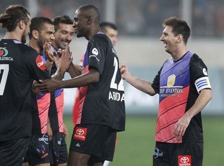 Đội bóng Messi và những người bạn chủ yếu là đồng đội của tiền đạo nào ở Barca và tuyển Argentina