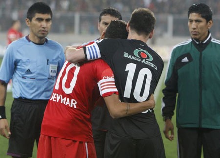 Messi và Neymar tỏ ra khá thân thiết