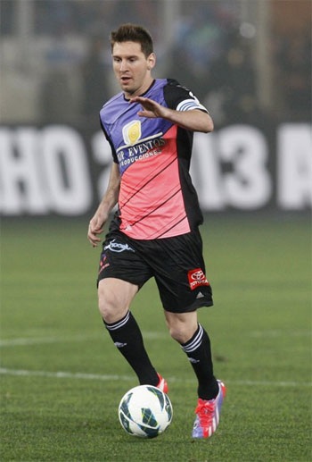 Trận đấu diễn ra khá cởi mở, những Neymar và Messi đều có thể thoải mái phô diễn kỹ thuậ