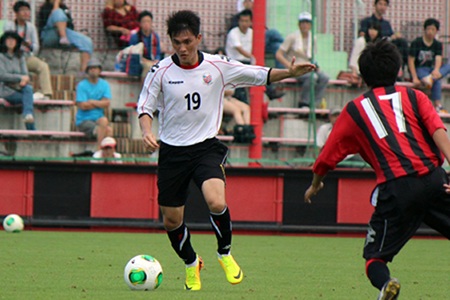 Công Vinh đã có trận đấu đầu tiên cho Sapporo