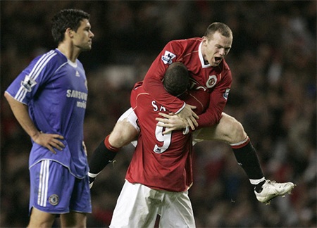 7 lần dẫn quân “tiến đánh” Old Trafford của Mourinho