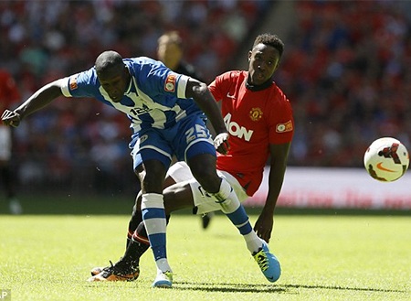Van Persie tỏa sáng, MU giành Community Shield - 2 Khả năng phản công của Wigan khá yếu kém