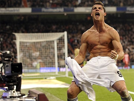 10 năm: C.Ronaldo leo lên đỉnh thế giới từ kẻ vô danh - 15 Anh chẳng khó khăn để hòa nhập với đội bóng mới