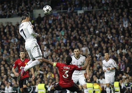 10 năm: C.Ronaldo leo lên đỉnh thế giới từ kẻ vô danh - 20 Ronaldo ghi bàn vào lưới đội bóng cũ MU. Mùa giải vừa qua Real trắng tay