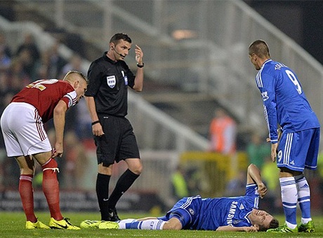 Chelsea nhàn nhã vượt qua chủ nhà Swindon - 2 Chelsea chịu tổn thất lớn với chấn thương của Van Ginkel và Ramires