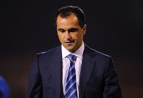 Berbatov trở lại và Fulham tìm lại được sức mạnh cần thiết để đánh bại Everton 2-1