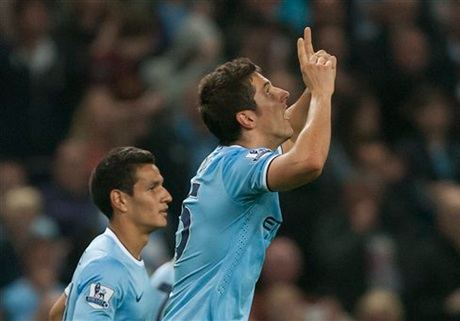 Jovetic có bàn thắng đầu tiên cho Man City ở mùa giải năm nay