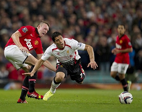 MU đánh bật Liverpool khỏi Capital One Cup - 2 Suarez trở lại sau 10 trận treo giò vì cắn Ivanovic ở cuối mùa giải trước