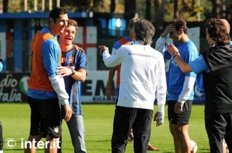 7 năm kề vai sát cánh giữa Mourinho và Villas-Boas - 11 Ông vẫn theo chân Mourinho sang Inter Milan