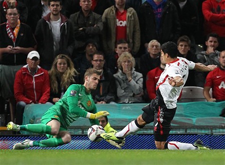 Suarez đã trở lại thi đấu sau khi nhận án treo giò 10 trận