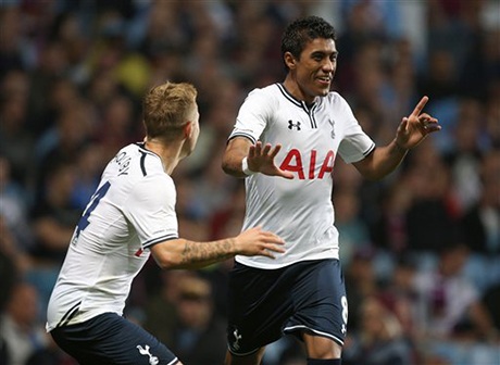 Paulinho tiếp tục thăng hoa