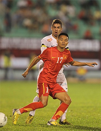 U23 Việt Nam chật vật hạ gục U23 Santos - 2 U23 Việt Nam đã mở tỷ số trước, ảnh: Sơn Dũng