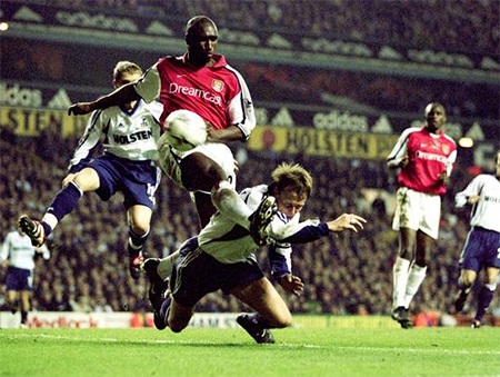 10 bản hợp đồng tốt nhất ở triều đại Wenger - 2 Wenger đã bất ngờ thuyết phục được