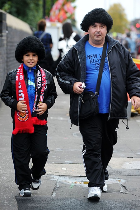 Thêm một cặp tóc Fellaini xuất hiện tại Old Trafford