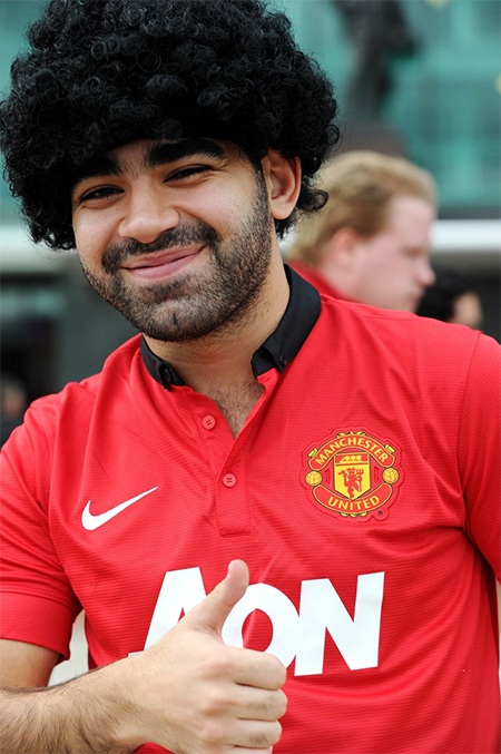 Một CĐV nhí của Quỷ đỏ