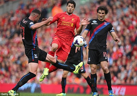 Lượt đầu vòng 7 Premier Leauge: Liverpool soán ngôi đầu của Arsenal - 1 Suares (áo đỏ) được chọn là cầu thủ xuất sắc nhất trận