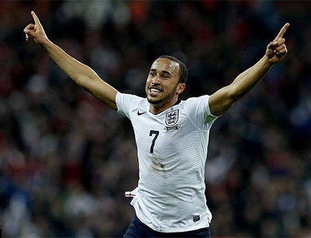 Andros Townsend: Kẻ lang bạt vụt thành “sao” sáng - 1 Townsend đã có trận ra mắt tuyển Anh đầy ấn tượng