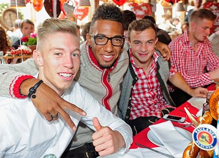 Hội người độc thân: Mitchell Weiser, Jerome Boateng và Xherdan Shaqiri