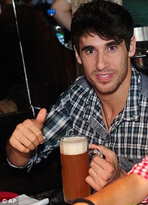 Tiền vệ Martinez đã quen với văn hóa bia tại Bavaria