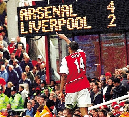 7 trận chiến “đau tim” giữa Arsenal và Liverpool - 2 Trận đấu tỏa sáng rực rỡ của Thiery Henry