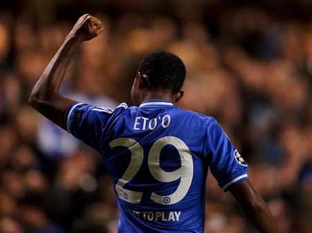 Eto'o sắm vai người hùng, Chelsea tiếp tục vùi dập Schalke - 1 Eto'o đã có một trận đấu khá hay