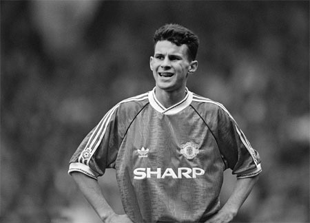 Ryan Giggs bước sang tuổi 40: Miệt mài chặng đường dài - 3 Ryan Giggs bước sang tuổi 40: Miệt mài chặng đường dài